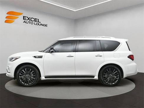 Used 2021 INFINITI QX80 Premium Select w/ Cargo Package image 2