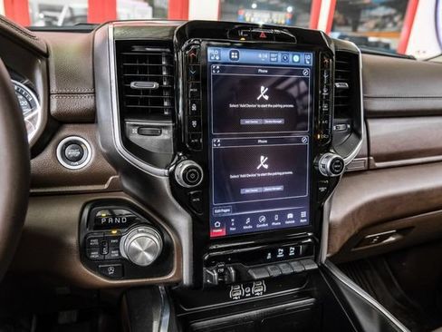 Used 2025 RAM 1500 Laramie w/ Laramie Southwest Edition AWD/4WD image 28
