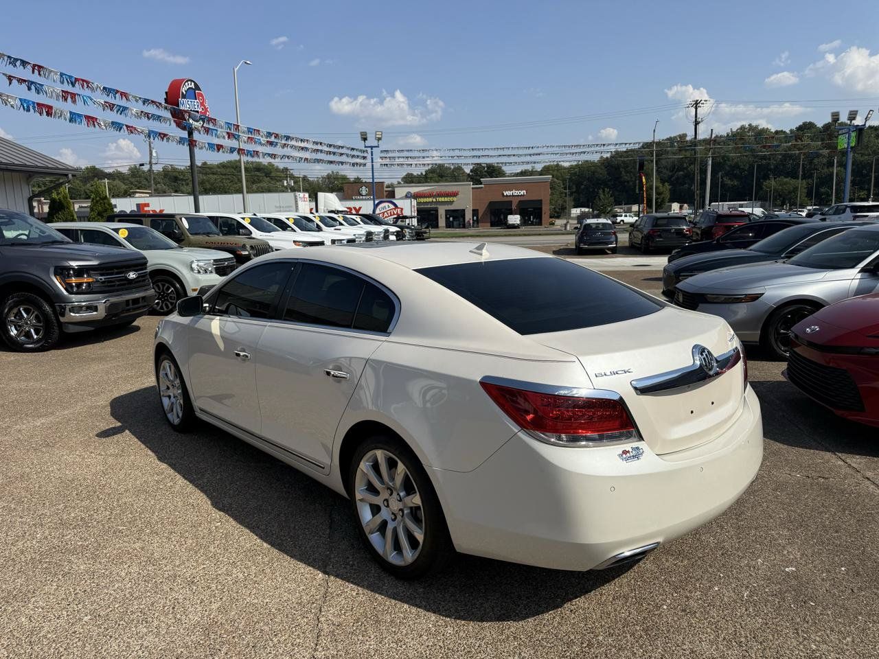 Used 2013 Buick LaCrosse Touring FWD image 4