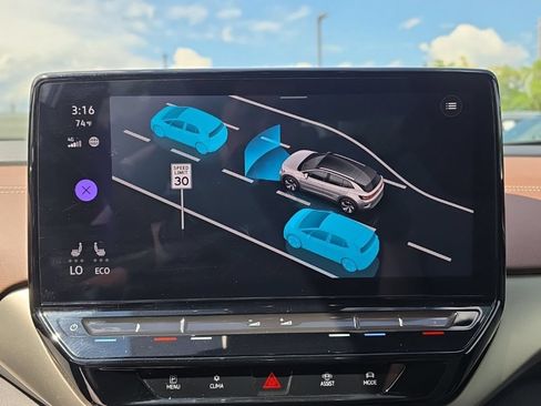 Certified 2023 Volkswagen ID.4 Pro AWD/4WD image 18
