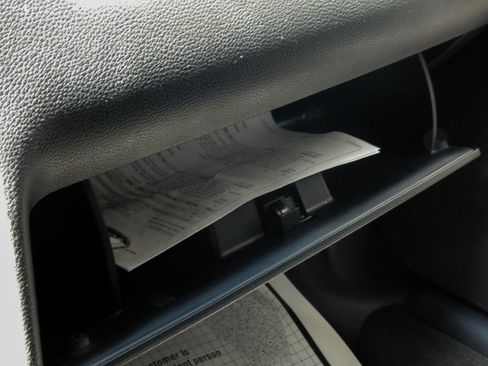 Used 2013 Ford Mustang GT image 11