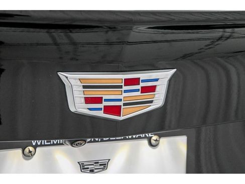 Certified 2023 Cadillac XT4 Luxury w/ Cold Weather Package image 39