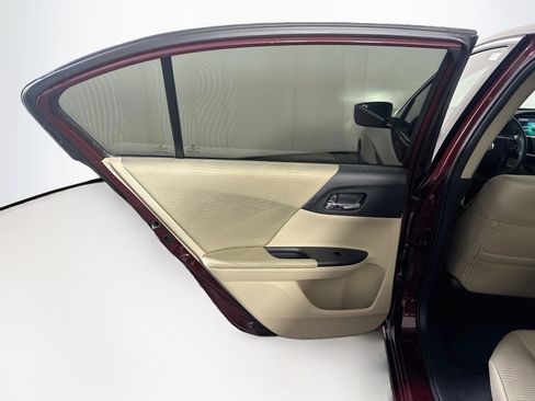 Used 2016 Honda Accord LX image 25