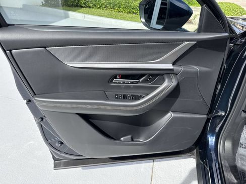 Used 2025 MAZDA CX-90 Plug-In Hybrid w/ Preferred AWD/4WD image 38