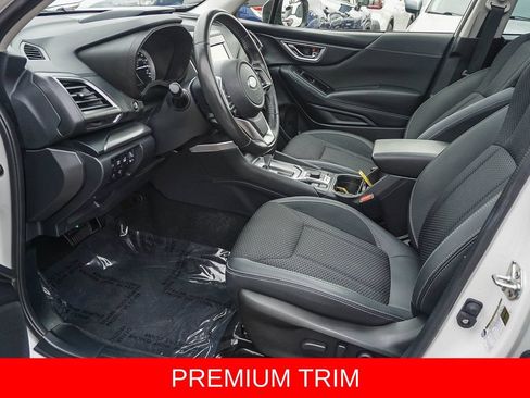 Used 2023 Subaru Forester Premium AWD/4WD image 17