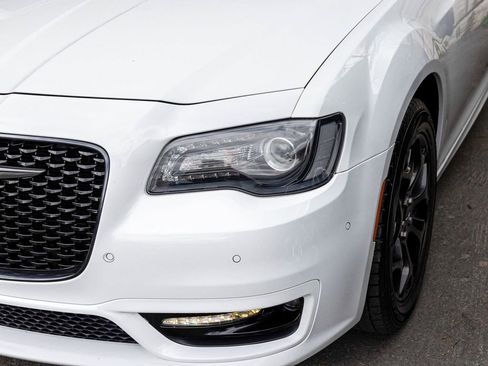 Used 2021 Chrysler 300 Touring L AWD/4WD image 34