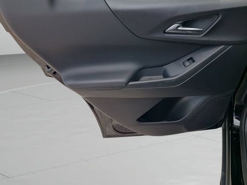 New 2027 Chevrolet Equinox LT FWD image 16