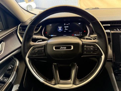 Used 2021 Jeep Grand Cherokee L Laredo w/ Luxury Tech Group I RWD image 27