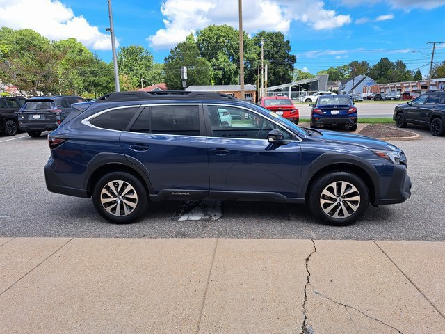 Certified 2025 Subaru Outback Premium AWD/4WD image 9