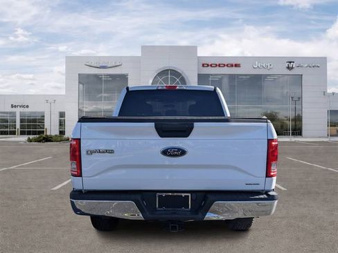 Used 2016 Ford F150 XLT image 4