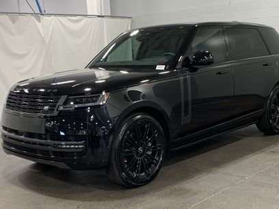 New 2025 Land Rover Range Rover Long Wheelbase SE