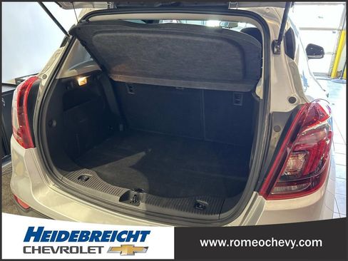 Certified 2022 Buick Encore Preferred w/ Safety Package image 15