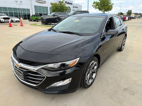 Used 2023 Chevrolet Malibu LT FWD image 9