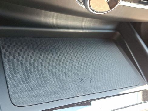 New 2026 Volvo XC60 B5 Plus w/ Climate Package image 16