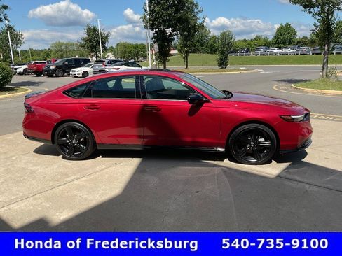 Used 2025 Honda Accord Sport image 6