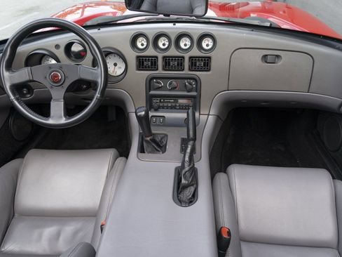 Used 1993 Dodge Viper RT/10 image 2