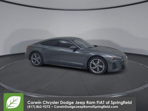Used 2023 Audi e-tron GT Premium Plus AWD/4WD image 2