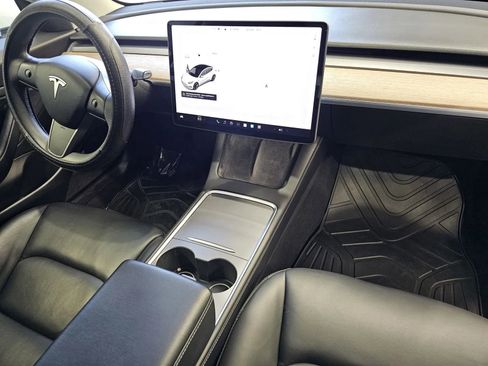 Used 2021 Tesla Model 3 Standard Range Plus RWD image 5
