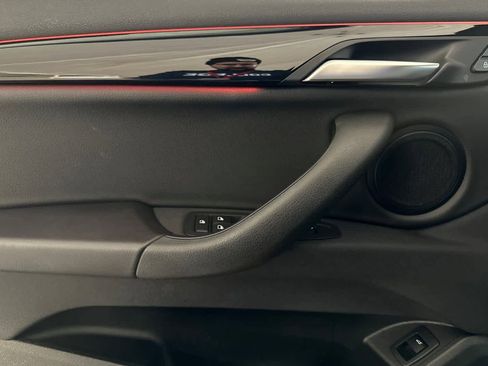 Used 2019 BMW X2 sDrive28i image 12