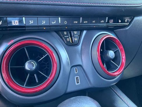Used 2021 Chevrolet Blazer RS w/ Enhanced Convenience Package AWD/4WD image 33