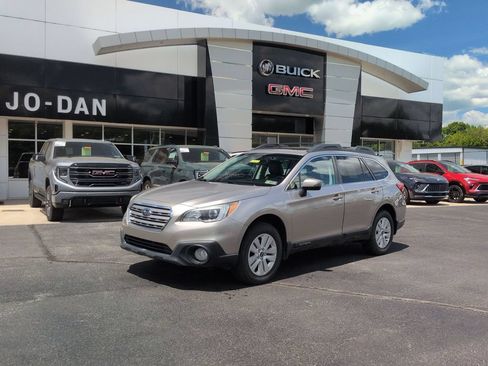 Used 2016 Subaru Outback 2.5i Premium AWD/4WD image 1