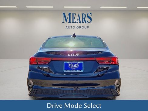 Used 2024 Kia Forte LXS image 5