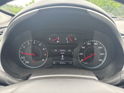 Used 2023 Chevrolet Malibu LT FWD image 15