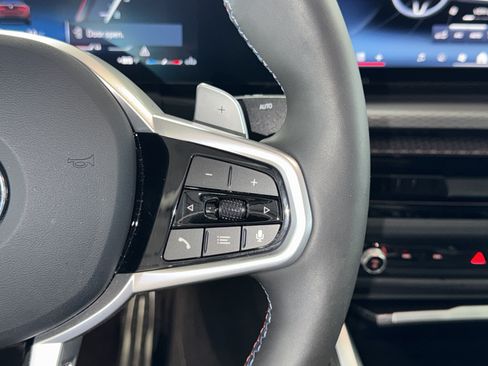 Used 2026 BMW M440i Convertible RWD image 23
