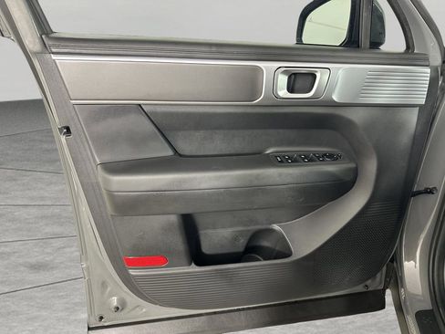 Certified 2025 Hyundai Santa Fe SE FWD image 15