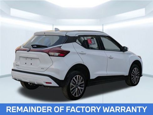 Used 2023 Nissan Kicks SV image 6