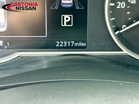 Used 2025 Nissan Versa SV FWD image 15