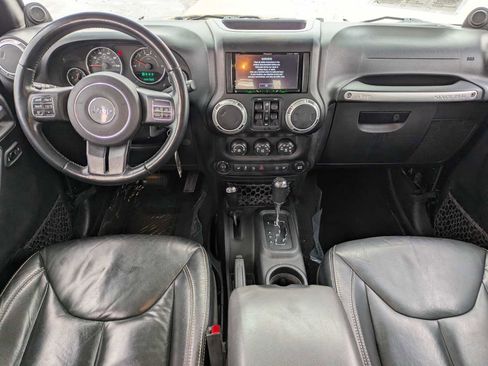 Used 2014 Jeep Wrangler Unlimited Sahara w/ Max Tow Package image 13