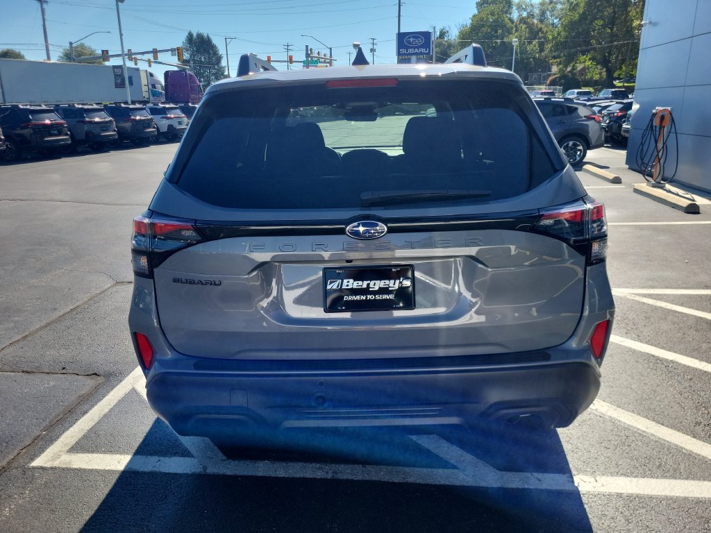New 2026 Subaru Forester Premium AWD/4WD image 3