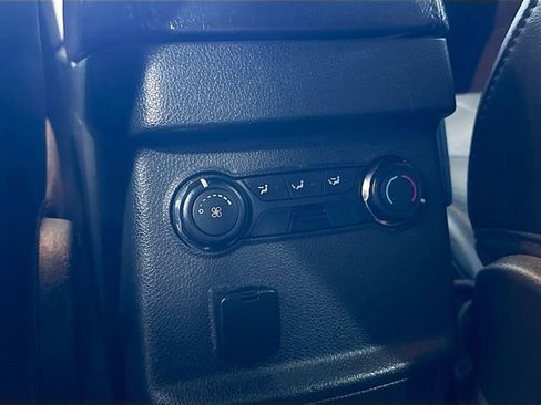 Used 2013 Ford Explorer XLT image 25