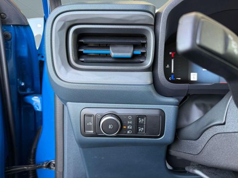 Certified 2025 Ford Maverick Lobo image 25