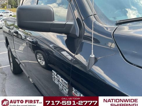 Used 2019 RAM 1500 Classic SLT AWD/4WD image 3