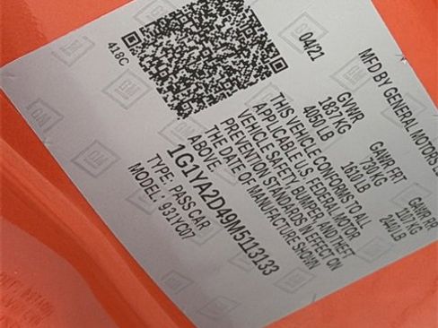 Used 2021 Chevrolet Corvette Stingray Coupe w/ Z51 Performance Package image 10