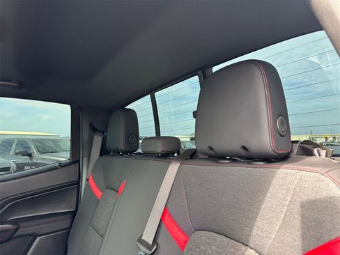 Certified 2024 Chevrolet Colorado Z71 w/ Z71 Convenience Package 2 image 30