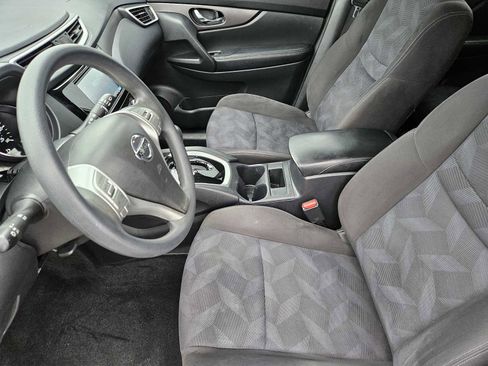 Used 2015 Nissan Rogue S image 13