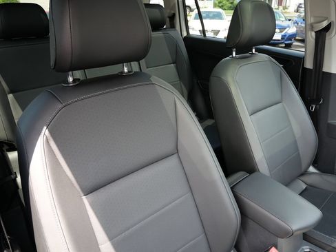 Used 2019 Volkswagen Tiguan S AWD/4WD image 19