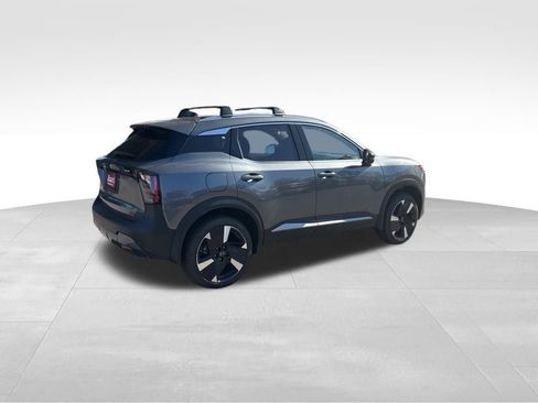 New 2026 Nissan Kicks SR w/ Cold Weather Package image 4