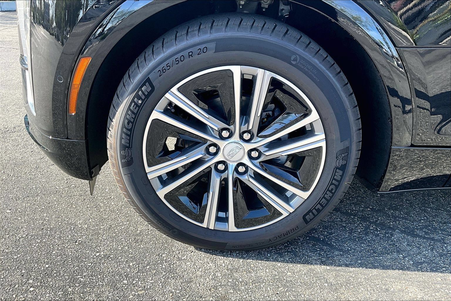 New 2026 Cadillac Lyriq Luxury w/ LPO, Floor Liner Package AWD/4WD image 13