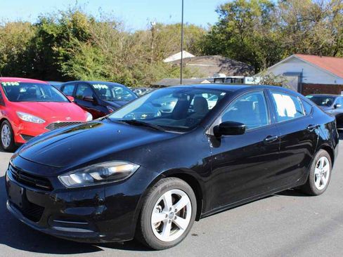 Used 2016 Dodge Dart SXT image 1