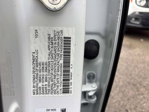 Used 2025 Honda Accord SE image 33