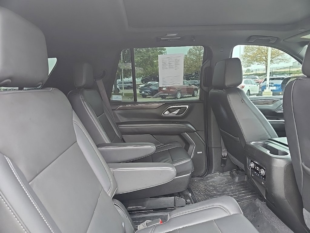 Used 2021 Chevrolet Tahoe Z71 w/ Z71 Signature Package AWD/4WD image 12