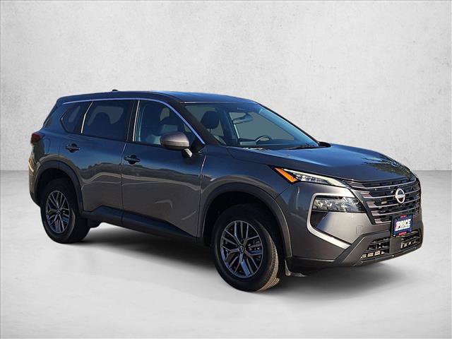 Used 2026 Nissan Rogue SV FWD image 3