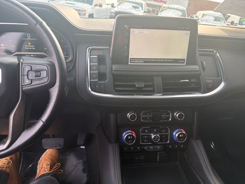 Used 2023 GMC Yukon XL AT4 w/ Technology Package image 19