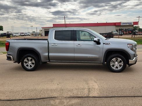 Used 2024 GMC Sierra 1500 SLT image 5