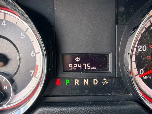 Used 2019 Dodge Grand Caravan SXT FWD image 16