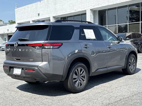 Certified 2025 Nissan Pathfinder SV AWD/4WD image 28
